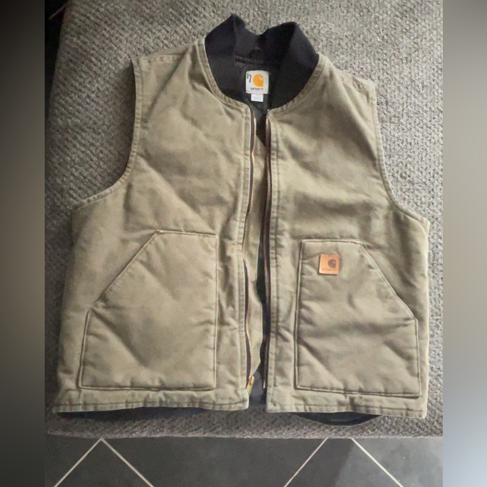 Womens Carhartt vest